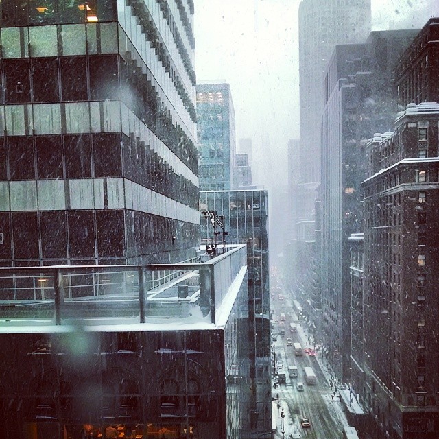 1402-PL-NYC-MadisonAveSnow