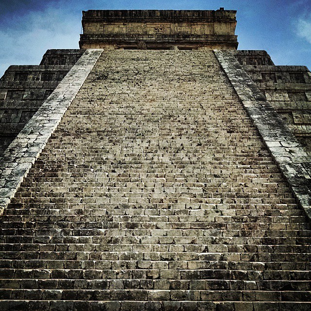 1505-PL-Chichen_Itza-El_Castillo-01