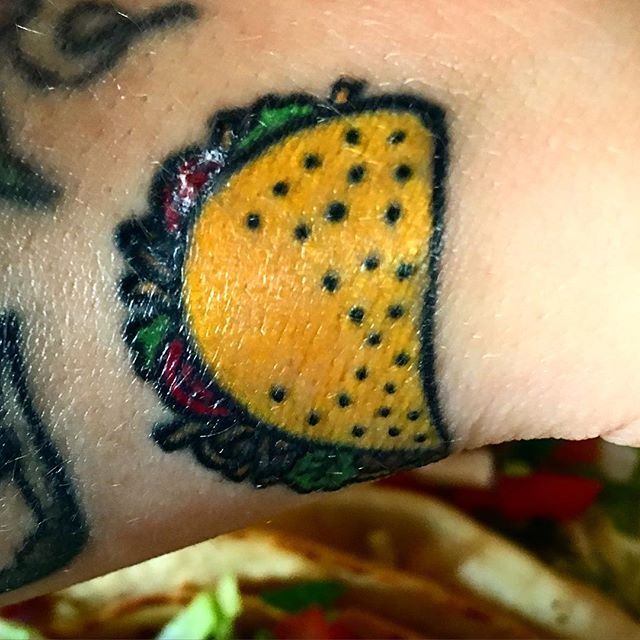 1601-Folk-Tatoo-Taco