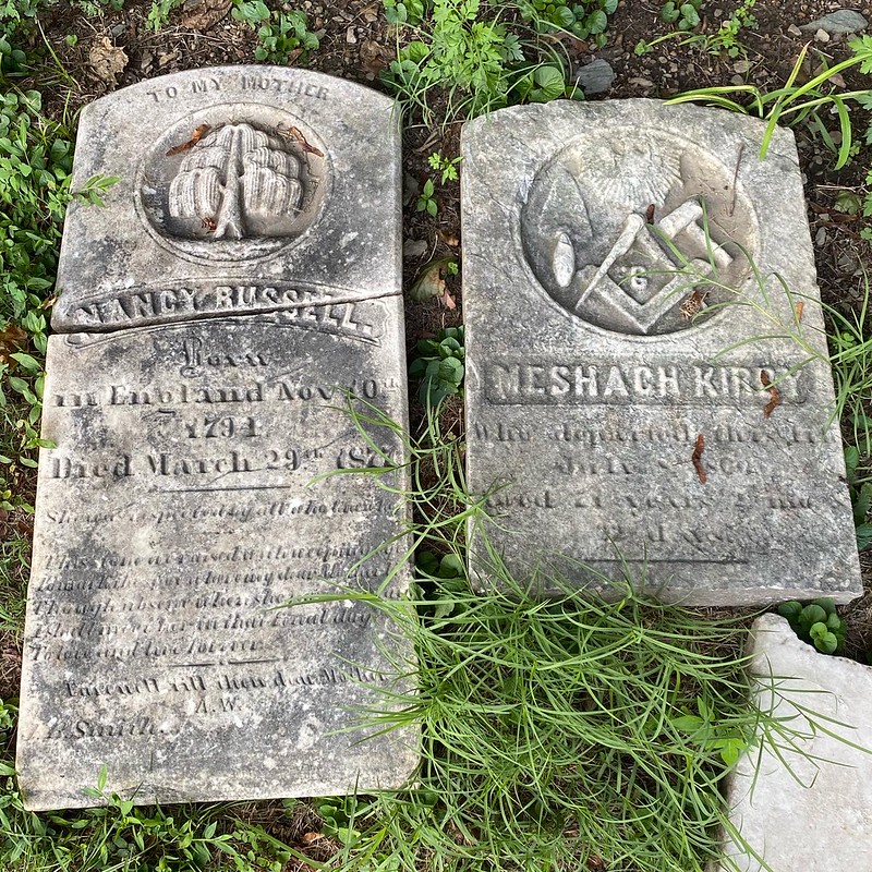 2008-PL-WV-Harpers_Ferry-Abandoned_Gravestones-02